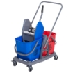 CARRELLO PROFESSIONALE CON STRIZZATORE E 2 SECCHI IN CLORE BLU E ROSSO