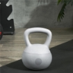 KETTLEBELL 12KG IN PVC E SABBIA METALLICA PER ALLENAMENTO SPALLE E BICIPITI, 22X22X29 CM, GRIGIO