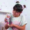 CRY BABIES BFF JENNA BAMBOLA ALLA MODA DA COLLEZIONE CON CAPELLI LUNGHI + VESTITINI E 9 ACCESSORI PER BAMBINI E BAMBINE +5 ANNI