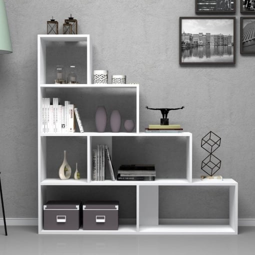 LIBRERIA A SCALA CON MODULI A FORMA DI CUBO E RIPIANI IN COLORE BIANCO 145X145HX29 CM