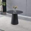 TAVOLO ROTONDO LAUREN IN CERAMICA COLORE NERO CON VENATURE ORO E GAMBA IN METALLO NERO -  110 X 110 X 76 CM