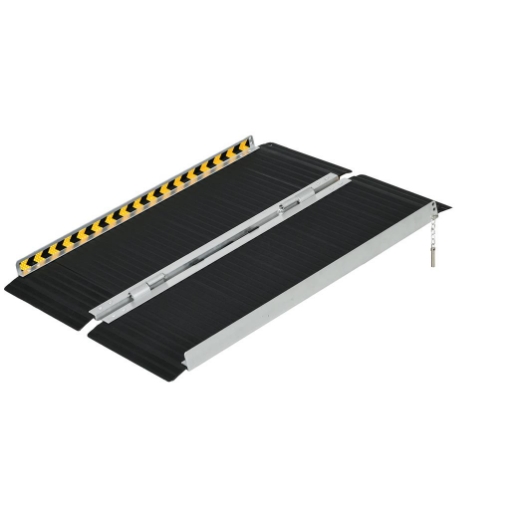RAMPA PER SEDIA A ROTELLE PIEGHEVOLE IN ALLUMINIO CON DEFLETTORI E ADESIVI, 91X73.6X5.1 CM, NERO