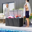 PANCA CONTENITORE 380L IN HDPE CON 2 MANIGLIE LATERALI E LEVA A GAS 115X60X60 CM NERO E GRIGIO