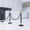 COLONNINE SEGNAPERCORSO IN ACCIAIO INOX CON CORDA VELLUTATA NERA DI 1.5 M E BASE RIEMPIBILE Ø 32X96 CM