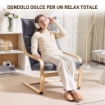 POLTRONA A DONDOLO MODERNA CON BRACCIOLI IN LEGNO E CUSCINI SPESSI IN VELLUTO 67X83X105 CM GRIGIO