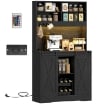 CREDENZA DA CUCINA ALTA STILE RUSTICO CON 2 ARMADIETTI, PORTABOTTIGLIE, PRESE DI RICARICA E LUCI LED, NERO