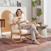 POLTRONA A DONDOLO 90¦-130¦ CON CUSCINO LOMBARE RIVESTITA IN TESSUTO SHERPA, 64.5X82X89 CM, BIANCO E COLOR LEGNO