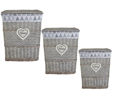 MA MAISON SET DA 3 PZ CESTI PORTA BIANCHERIA RETTANGOLARI IN VIMINI GRIGIO CON SCRITTA E TESSUTO FANTASIA TRIANGOLI  OKX