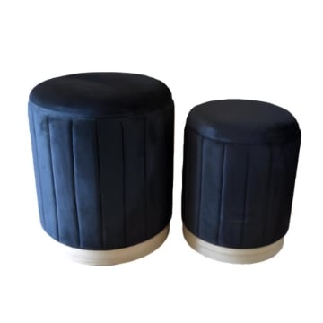 SET 2 POUF CONTENITORI IN VELLUTO NERO CON DETTAGLIO IN LEGNO MISURE: 44/38H