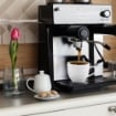 SET 6 TAZZINE DA CAFFÈ CON PIATTINO IN LEGNO USATO COME NUOVO