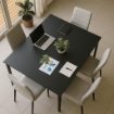 SEDIA IMBOTTITA CON SEDUTA SIMILPELLE E GAMBE IN METALLO  DIMENSIONI 40X41X95 CM COLORE BIANCO