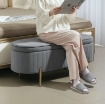 PANCA CONTENITORE OVALE DA 72L CON COPERCHIO SOLLEVABILE, IN TESSUTO VELLUTATO E LEGNO, 108X44X43.5 CM, GRIGIO