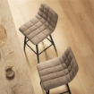 SET 2 SGABELLI DA CUCINA STILE NORDICO IN TESSUTO EFFETTO VELLUTO E METALLO 45X47X84 CM MARRONE