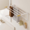 PORTASCIUGAMANI A PARETE PIEGHEVOLE CON 5 BARRE E 6 GANCI IN LEGNO E ACCIAIO, 60X32.5X20 CM, BIANCO