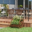 FIORIERA DA ESTERNO A 3 LIVELLI CON RUOTE DECORATIVE IN LEGNO DI ABETE CARBONIZZATO, 62X61X57 CM