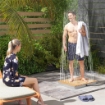 DOCCIA DA GIARDINO PORTATILE CON ALTEZZA FINO A 4 M E GETTI D'ACQUA REGOLABILI, 70X55 CM, LEGNO