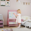 LAVAGNA PER BAMBINI 3 IN 1 CON CAVALLETTO, ROTOLO DI CARTA E 2 CESTELLI, IN LEGNO, 54X46X94 CM, ROSA