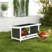 NIDO PER GALLINE A 2 AREE CON BASE RIALZATA E TETTO IN LEGNO E BITUME 66X37X34 CM GRIGIO BIANCO E NERO
