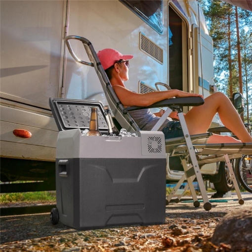 FRIGO PER AUTO DA 50L CON PANNELLO TOUCH MANIGLIA E 2 RUOTE IN ALLUMINIO E PLASTICA 58.6X37.8X54.5 CM GRIGIO