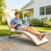 Lettino Sdraio a S da Esterno con Cuscino, in Rattan PE e Acciaio, 175x57x80 cm, Crema