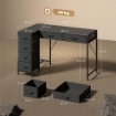 Scrivania Angolare a 6 Cassetti con Gancio Laterale e Prese Integrate, in Legno e Acciaio, 126x48x80 cm, Nero