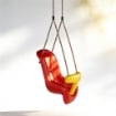 ALTALENA PER BAMBINI 9-36 MESI REGOLABILE CON CORDE E MOSCHETTONI, IN PE, 28X36X180 CM, ROSSA E GIALLA