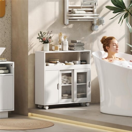 Mobile per Bagno a Rotelle in Legno con Spazio Aperto, Ripiani Regolabili e Ante in Vetro, 71x20x70 cm, Bianco