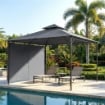 GAZEBO DA GIARDINO CON TETTO ESTENSIBILE E FORI DI DRENAGGIO, IN METALLO E POLIESTERE, 3.2X3.2 M, GRIGIO SCURO