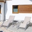 Set di 2 Lettini Prendisole e Tavolino con Piano in Vetro, 59x169x66 cm, Crema