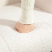 Sedia a Dondolo in Velluto Teddy, Metallo e Legno per Camera da Letto e Soggiorno, 70x94x100 cm, Bianco Crema