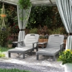SET 2 SDRAIO DA GIARDINO REGOLABILI CON TAVOLINO E BRACCIOLI, IN POLIPROPILENE, 79X158X88 CM, GRIGIO SCURO