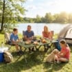 Tavolo da Campeggio Pieghevole 116 cm, Tavolo da Picnic Impermeabile con Piano Arrotolabile e Struttura in Metallo, Portatile per Giardino, Parco, BBQ, Verde