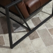 POLTRONA STILE INDUSTRIALE TRAPUNTATA A BOTTONI IN METALLO 75X81X78CM MARRONE