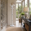 APPENDI ABITI IN METALLO CON GANCI BASE IN PIETRA H174 CM BIANCO