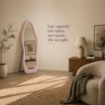 SPECCHIO ONDA IN VELLUTO ROSA CON PIEDE E GANCI PER APPENDER EMISURE: 60X160 CM