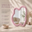 SPECCHIO ONDULATO IN VELLUTO CON GANCI PER APPENDERE DIMENSIONI 70X90X4.5CM - LINEA: CIELO COLORE ROSA