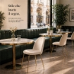 SEDIA IN VELLUTO BEIGE CON PIEDI IN METALLO COLOR ORO MISURE: 42X53,5X86,5/47 CM