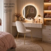 SEDIA IN VELLUTO BEIGE CON PIEDI IN METALLO COLOR ORO MISURE: 42X53,5X86,5/47 CM