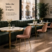 SEDIA IN VELLUTO MARRONE CON PIEDI IN METALLO COLOR ORO MISURE: 42X53,5X86,5/47 CM