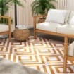TAPPETO ESTERNO PER BALCONE E TERRAZZA REVERSIBILE CON FANTASIA GEOMETRICA 182X274 CM MARRONE E BIANCO