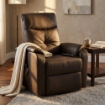POLTRONA RELAX ELETTRICA MASSAGGIANTE IN COLORE MARRONE
